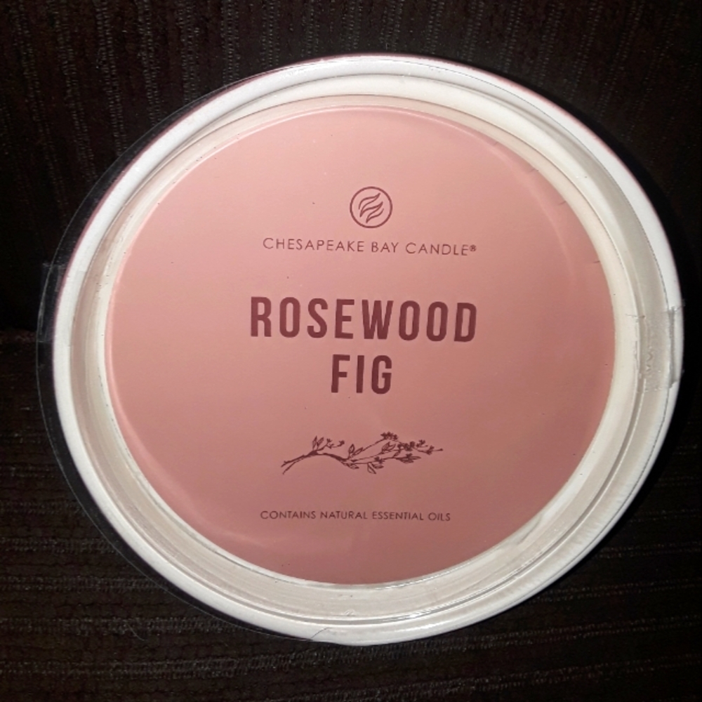 Rosewood Fig, Chesapeake Bay Candle (very fragrant)